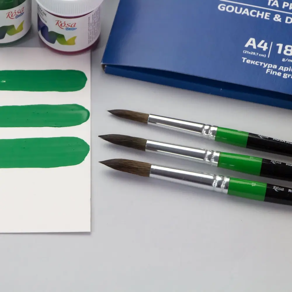 Pony round ROSA Studio - Fine Art Shop